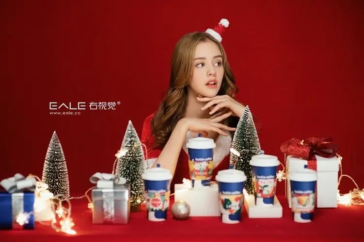 瑞幸咖啡加盟店需要多少钱一个月